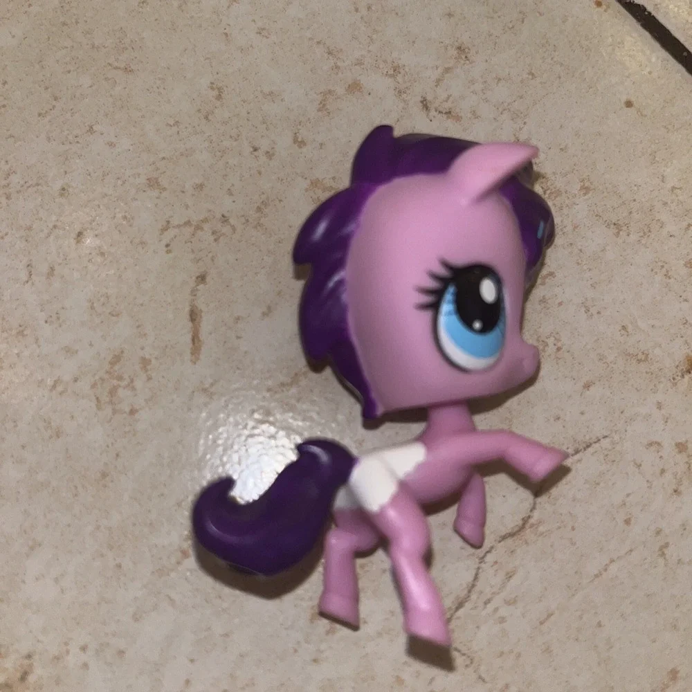 Littlest Pet Shop Purple Horse With Blue Eyes